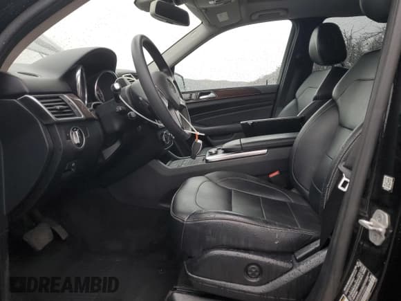 ✅ 2015 Mercedes-Benz M 350 • VIN: 4JGDA5HB8FA448602 • Лот: 93092905. Опубликован ранее на Copart с пробегом 113 004 миль. Бесплатный доступ к архиву аукционных продаж из США и подробный отчёт об истории автомобиля на DreamBid. Изображение 7.