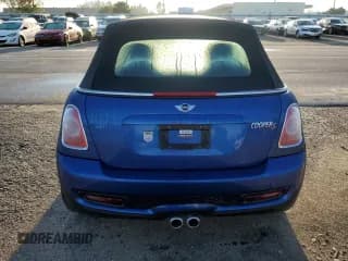 ✅ 2015 MINI Convertible S • VIN: WMWZP3C52F2A91250 • Lot: 72123324. Listed on Copart with 54,530 mi. Free auction sales archive from the USA and detailed vehicle history report at DreamBid. Image 6.