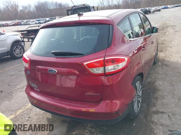 ✅ 2017 Ford C-Max Titanium • VIN: 1FADP5FUXHL112244 • Lot: 43778891. Wystawiony na IAAI z przebiegiem 63 067 mil. Bezpłatny archiwum sprzedaży aukcyjnych z USA i szczegółowy raport historii pojazdu na DreamBid. Zdjęcie 16.