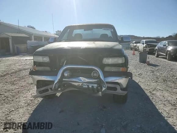 ✅ 2001 Chevrolet Silverado 1500 LS • VIN: 1GCEK14T61Z231900 • Лот: 84264754. Опубликован ранее на Copart с пробегом 287 870 миль. Бесплатный доступ к архиву аукционных продаж из США и подробный отчёт об истории автомобиля на DreamBid. Изображение 11.