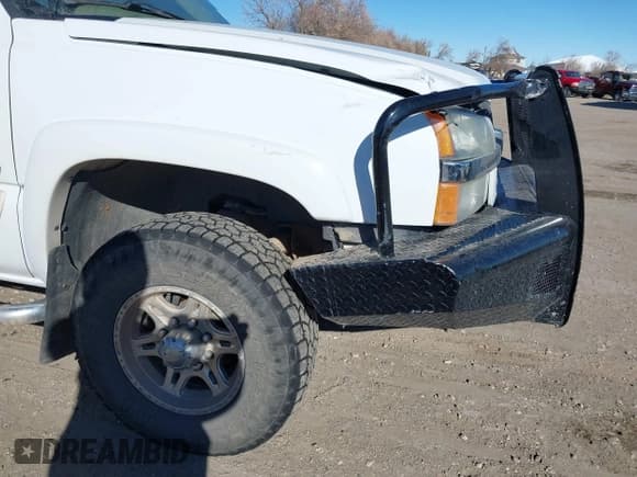 ✅ 2004 Chevrolet Silverado 2500HD LT3 • VIN: 1GCHK23G24F129507 • Лот: 41424301. Опубликован ранее на IAAI с пробегом 186 601 миль. Бесплатный доступ к архиву аукционных продаж из США и подробный отчёт об истории автомобиля на DreamBid. Изображение 6.