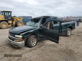 ✅ 2001 Chevrolet Silverado 1500 • VIN: 2GCEC19W311305623 • Лот: 71358734. Опубликован ранее на Copart с пробегом 338 123 миль. Бесплатный доступ к архиву аукционных продаж из США и подробный отчёт об истории автомобиля на DreamBid. Изображение 1.