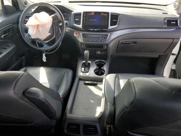 ✅ 2018 Honda Pilot EX-L • VIN: 5FNYF6H73JB063280 • Лот: 81833095. Опубликован ранее на Copart с пробегом 147 655 миль. Бесплатный доступ к архиву аукционных продаж из США и подробный отчёт об истории автомобиля на DreamBid. Изображение 8.