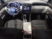 ✅ 2024 Hyundai Tucson SEL • VIN: 5NMJBCDE6RH347142 • Lot: 81225424. Wystawiony na Copart z przebiegiem 36 479 mil. Bezpłatny archiwum sprzedaży aukcyjnych z USA i szczegółowy raport historii pojazdu na DreamBid. Zdjęcie 8.