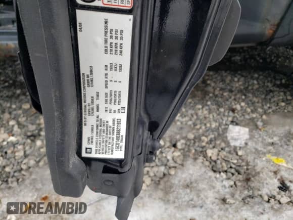 2008 Chevrolet Colorado 2LT z VIN 1GCDT49E888211913, wystawiony jako Copart lot #44118765 z przebiegiem 166 614 mil mil oraz Czysty tytuł • Clean title. Historia ofert i sprzedaży dostępna na DreamBid. Obrazek 12.