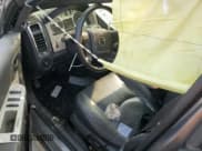 ✅ 2009 Mercury Mariner Premier • VIN: 4M2CU97G39KJ16748 • Lot: 60787005. Wystawiony na Copart z przebiegiem 191 206 mil. Bezpłatny archiwum sprzedaży aukcyjnych z USA i szczegółowy raport historii pojazdu na DreamBid. Zdjęcie 8.