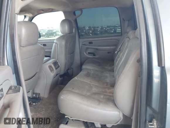 ✅ 2006 Chevrolet Silverado 1500 LT1 • VIN: 2GCEC13T461242537 • Лот: 43057077. Опубликован ранее на IAAI с пробегом Не указан. Бесплатный доступ к архиву аукционных продаж из США и подробный отчёт об истории автомобиля на DreamBid. Изображение 14.