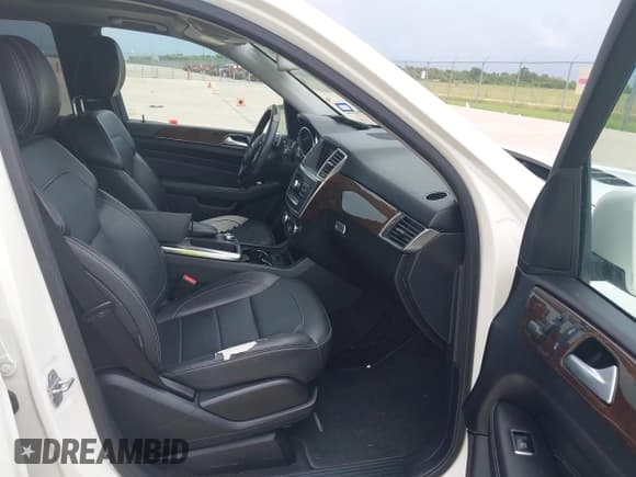 ✅ 2013 Mercedes-Benz M 350 • VIN: 4JGDA5JB0DA159138 • Lot: 42676864. Wystawiony na IAAI z przebiegiem 112 576 mil. Bezpłatny archiwum sprzedaży aukcyjnych z USA i szczegółowy raport historii pojazdu na DreamBid. Zdjęcie 5.