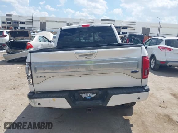 ✅ 2015 Ford F-150 XLT • VIN: 1FTEW1EG1FFA70273 • Lot: 42982925. Listed on IAAI with Not provided. Free auction sales archive from the USA and detailed vehicle history report at DreamBid. Image 16.