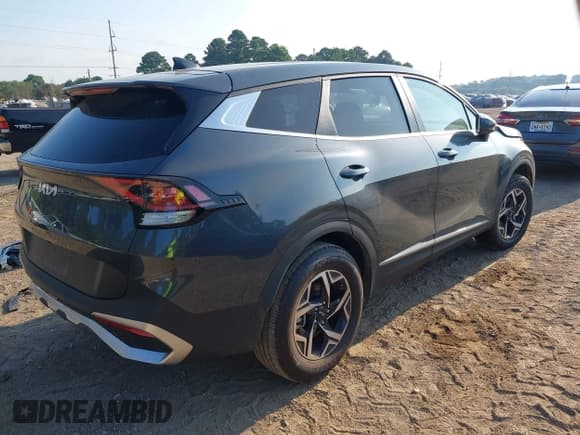 ✅ 2024 Kia Sportage LX • VIN: KNDPU3DF1R7322105 • Лот: 43087003. Опубликован ранее на IAAI с пробегом 6 650 миль. Бесплатный доступ к архиву аукционных продаж из США и подробный отчёт об истории автомобиля на DreamBid. Изображение 4.