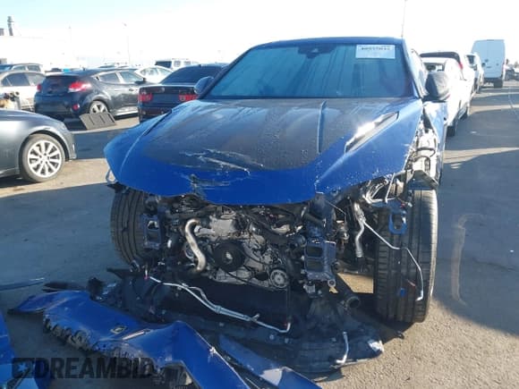 ✅ 2024 Lamborghini Urus Performante • VIN: ZPBUC3ZL3RLA30847 • Lot: 40935032. Listed on IAAI with Not provided. Free auction sales archive from the USA and detailed vehicle history report at DreamBid. Image 13.