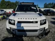 ✅ 2023 Land Rover Defender S • VIN: SALEJEEX8P2240782 • Lot: 65605195. Wystawiony na Copart z przebiegiem 33 991 mil. Bezpłatny archiwum sprzedaży aukcyjnych z USA i szczegółowy raport historii pojazdu na DreamBid. Zdjęcie 5.