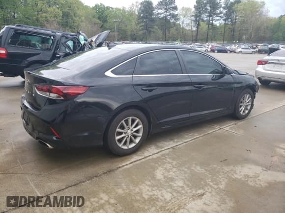 ✅ 2019 Hyundai Sonata SE • VIN: 5NPE24AF0KH731849 • Лот: 46371503. Опубликован ранее на Copart с пробегом 82 579 миль. Бесплатный доступ к архиву аукционных продаж из США и подробный отчёт об истории автомобиля на DreamBid. Изображение 3.