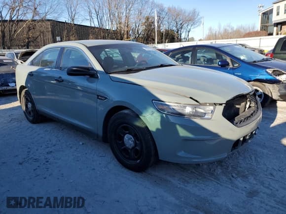 ✅ 2015 Ford Police Interceptor • VIN: 1FAHP2MT7FG142995 • Lot: 86961804. Wystawiony na Copart z przebiegiem 130 545 mil. Bezpłatny archiwum sprzedaży aukcyjnych z USA i szczegółowy raport historii pojazdu na DreamBid. Zdjęcie 4.