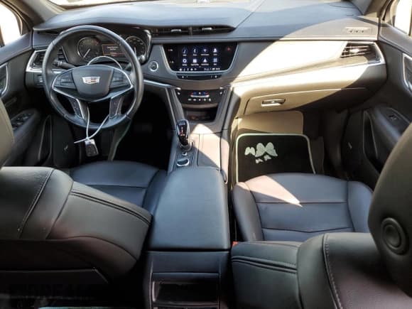 ✅ 2022 Cadillac XT5 FWD Premium Luxury • VIN: 1GYKNCR46NZ124904 • Lot: 68116545. Wystawiony na Copart z przebiegiem 67 520 mil. Bezpłatny archiwum sprzedaży aukcyjnych z USA i szczegółowy raport historii pojazdu na DreamBid. Zdjęcie 8.