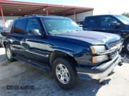 ✅ 2005 Chevrolet Avalanche LS • VIN: 3GNEC12Z55G271144 • Lot: 43633435. Listed on IAAI with 291,369 mi. Free auction sales archive from the USA and detailed vehicle history report at DreamBid. Image 1.