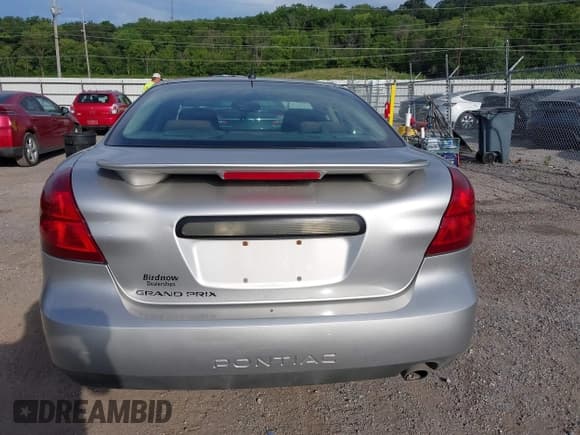 ✅ 2006 Pontiac Grand Prix • VIN: 2G2WP552061247629 • Лот: 42817902. Опубликован ранее на IAAI с пробегом 176 570 миль. Бесплатный доступ к архиву аукционных продаж из США и подробный отчёт об истории автомобиля на DreamBid. Изображение 16.