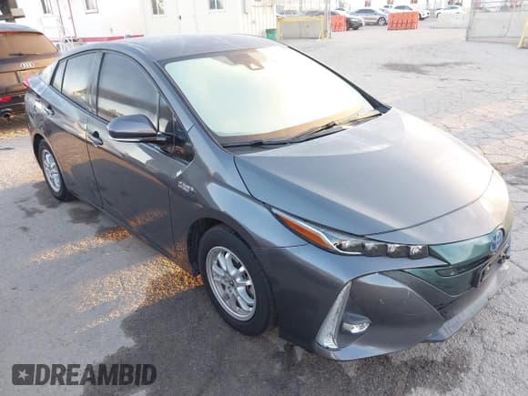 ✅ 2017 Toyota Prius Plus • VIN: JTDKARFP0H3003084 • Lot: 43519736. Wystawiony na IAAI z przebiegiem 34 267 mil. Bezpłatny archiwum sprzedaży aukcyjnych z USA i szczegółowy raport historii pojazdu na DreamBid. Zdjęcie 1.