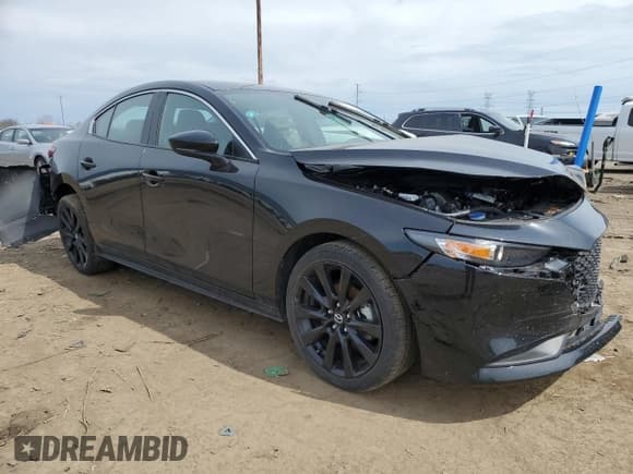 ✅ 2024 Mazda 3 S Select Sport • VIN: 3MZBPABM4RM415114 • Lot: 53247415. Wystawiony na Copart z przebiegiem 29 848 mil. Bezpłatny archiwum sprzedaży aukcyjnych z USA i szczegółowy raport historii pojazdu na DreamBid. Zdjęcie 4.