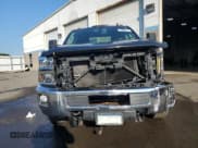 ✅ 2016 Chevrolet Silverado 2500HD LT • VIN: 1GC1KVE84GF251041 • Lot: 71860775. Wystawiony na Copart z przebiegiem Nie podano. Bezpłatny archiwum sprzedaży aukcyjnych z USA i szczegółowy raport historii pojazdu na DreamBid. Zdjęcie 5.