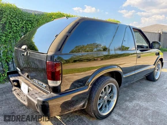 ✅ 2002 Chevrolet Blazer LS • VIN: 1GNCS18W12K117381 • Lot: 80575035. Wystawiony na Copart z przebiegiem Nie podano. Bezpłatny archiwum sprzedaży aukcyjnych z USA i szczegółowy raport historii pojazdu na DreamBid. Zdjęcie 4.