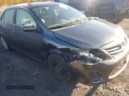 ✅ 2013 Toyota Corolla L • VIN: 2T1BU4EE2DC083936 • Lot: 43514112. Wystawiony na IAAI z przebiegiem 176 525 mil. Bezpłatny archiwum sprzedaży aukcyjnych z USA i szczegółowy raport historii pojazdu na DreamBid. Zdjęcie 6.