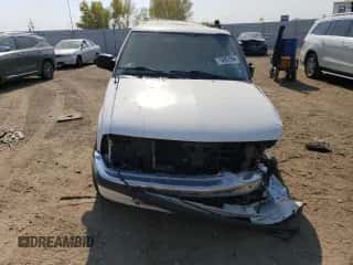 2001 Chevrolet S-10 LS с VIN 1GCDT19W61K121451, выставлен на аукционе Copart как лот 74907994 с пробегом Не указан миль и Списание • Salvage title. История ставок и продаж доступна на DreamBid. Изображение 5.