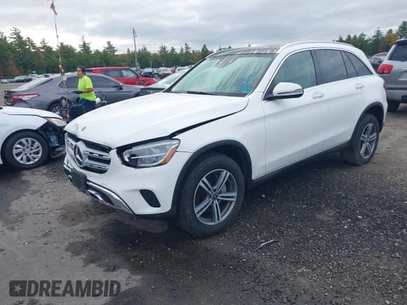 ✅ 2020 Mercedes-Benz GLC 300 • VIN: WDC0G8EB8LF721571 • Lot: 43251101. Wystawiony na IAAI z przebiegiem 45 240 mil. Bezpłatny archiwum sprzedaży aukcyjnych z USA i szczegółowy raport historii pojazdu na DreamBid. Zdjęcie 20.
