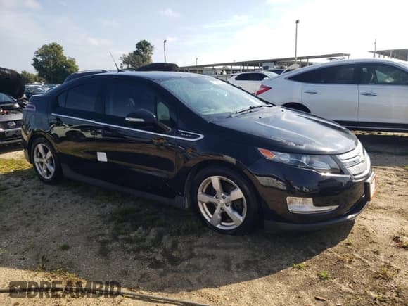 ✅ 2013 Chevrolet Volt • VIN: 1G1RE6E42DU110627 • Lot: 70928664. Wystawiony na Copart z przebiegiem 129 408 mil. Bezpłatny archiwum sprzedaży aukcyjnych z USA i szczegółowy raport historii pojazdu na DreamBid. Zdjęcie 4.