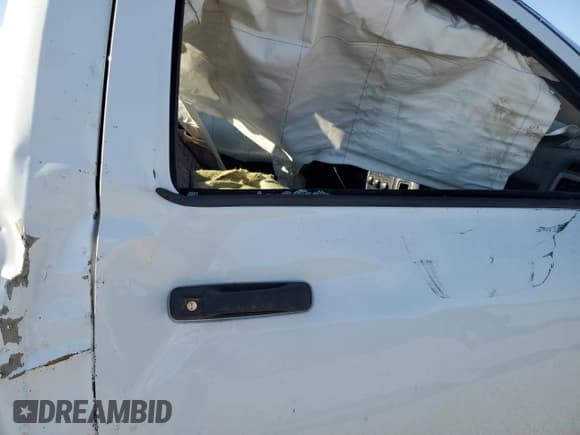 ✅ 2015 Ram 2500 Tradesman • VIN: 3C6MR5AJ1FG636787 • Lot: 52293355. Wystawiony na Copart z przebiegiem Nie podano. Bezpłatny archiwum sprzedaży aukcyjnych z USA i szczegółowy raport historii pojazdu na DreamBid. Zdjęcie 10.