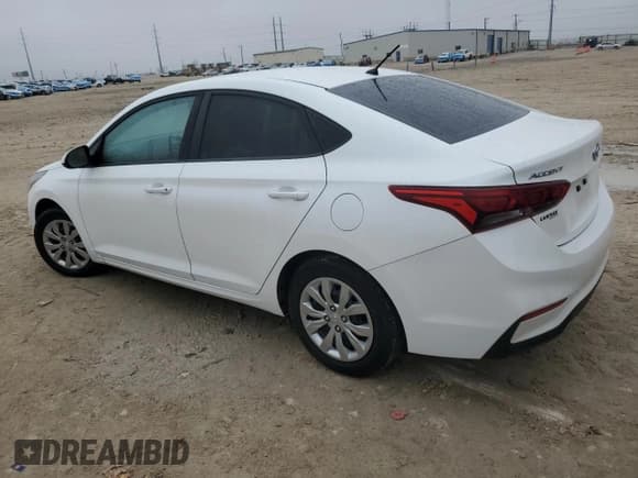 ✅ 2018 Hyundai Accent SE • VIN: 3KPC24A35JE017893 • Лот: 45579095. Опубликован ранее на Copart с пробегом 83 651 миль. Бесплатный доступ к архиву аукционных продаж из США и подробный отчёт об истории автомобиля на DreamBid. Изображение 2.