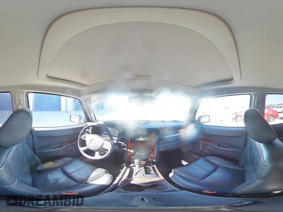 ✅ 2008 Jeep Commander Limited • VIN: 1J8HG58N68C239583 • Лот: 91465295. Опубликован ранее на Copart с пробегом 214 510 миль. Бесплатный доступ к архиву аукционных продаж из США и подробный отчёт об истории автомобиля на DreamBid. Изображение 15.