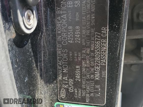 ✅ 2009 Kia Optima LX • VIN: KNAGE228095366777 • Лот: 80085415. Опубликован ранее на Copart с пробегом 247 294 миль. Бесплатный доступ к архиву аукционных продаж из США и подробный отчёт об истории автомобиля на DreamBid. Изображение 13.