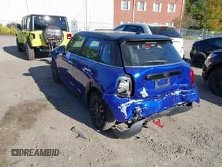 ✅ 2020 MINI Hardtop 4 Door Cooper • VIN: WMWXU7C00L2L55621 • Lot: 43397993. Wystawiony na IAAI z przebiegiem 58 199 mil. Bezpłatny archiwum sprzedaży aukcyjnych z USA i szczegółowy raport historii pojazdu na DreamBid. Zdjęcie 3.