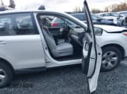 ✅ 2015 Subaru Forester 2.5i • VIN: JF2SJAAC2FH569318 • Lot: 43642043. Wystawiony na IAAI z przebiegiem 97 108 mil. Bezpłatny archiwum sprzedaży aukcyjnych z USA i szczegółowy raport historii pojazdu na DreamBid. Zdjęcie 5.