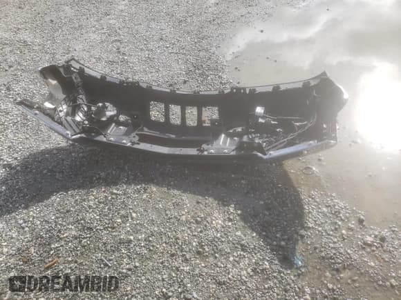 ✅ 2021 Chevrolet Silverado 1500 LTZ • VIN: 3GCUYGET0MG338974 • Lot: 47618705. Wystawiony na Copart z przebiegiem 87 076 mil. Bezpłatny archiwum sprzedaży aukcyjnych z USA i szczegółowy raport historii pojazdu na DreamBid. Zdjęcie 12.