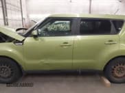 ✅ 2015 Kia Soul • VIN: KNDJN2A2XF7780008 • Lot: 43657028. Wystawiony na IAAI z przebiegiem 158 611 mil. Bezpłatny archiwum sprzedaży aukcyjnych z USA i szczegółowy raport historii pojazdu na DreamBid. Zdjęcie 14.