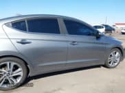 ✅ 2017 Hyundai Elantra SE • VIN: KMHD84LF9HU148598 • Lot: 43215408. Wystawiony na IAAI z przebiegiem 109 286 mil. Bezpłatny archiwum sprzedaży aukcyjnych z USA i szczegółowy raport historii pojazdu na DreamBid. Zdjęcie 13.
