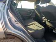 ✅ 2021 Toyota RAV4 XLE • VIN: 2T3W1RFVXMC166317 • Lot: 91380955. Wystawiony na Copart z przebiegiem Nie podano. Bezpłatny archiwum sprzedaży aukcyjnych z USA i szczegółowy raport historii pojazdu na DreamBid. Zdjęcie 10.
