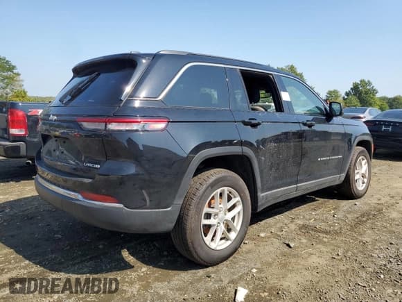 ✅ 2024 Jeep Grand Cherokee Altitude X • VIN: 1C4RJHAG0RC156291 • Lot: 81582795. Listed on Copart with Not provided. Free auction sales archive from the USA and detailed vehicle history report at DreamBid. Image 3.
