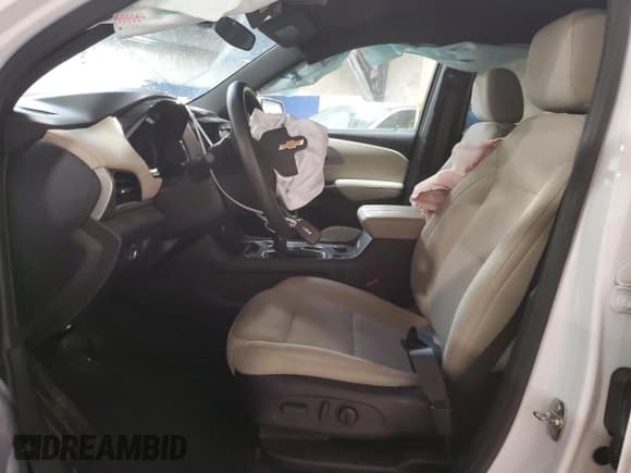 ✅ 2022 Chevrolet Traverse LS • VIN: 1GNEVLKW6NJ172911 • Lot: 41827235. Wystawiony na Copart z przebiegiem 36 577 mil. Bezpłatny archiwum sprzedaży aukcyjnych z USA i szczegółowy raport historii pojazdu na DreamBid. Zdjęcie 7.