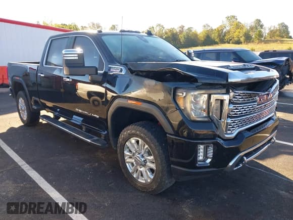 ✅ 2021 GMC Sierra 2500HD Denali • VIN: 1GT19REY9MF220365 • Lot: 43494879. Wystawiony na IAAI z przebiegiem Nie podano. Bezpłatny archiwum sprzedaży aukcyjnych z USA i szczegółowy raport historii pojazdu na DreamBid. Zdjęcie 1.
