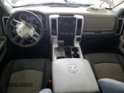 ✅ 2010 Dodge 1500 SLT • VIN: 1D7RV1GP8AS198968 • Lot: 58907235. Wystawiony na Copart z przebiegiem 248 476 mil. Bezpłatny archiwum sprzedaży aukcyjnych z USA i szczegółowy raport historii pojazdu na DreamBid. Zdjęcie 8.