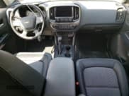 ✅ 2022 Chevrolet Colorado 4WD Z71 • VIN: 1GCGTDEN7N1169564 • Лот: 56117633. Опубликован ранее на Copart с пробегом 22 104 миль. Бесплатный доступ к архиву аукционных продаж из США и подробный отчёт об истории автомобиля на DreamBid. Изображение 8.