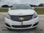✅ 2017 Chevrolet Traverse LT • VIN: 1GNKVGKD1HJ344632 • Lot: 59594424. Wystawiony na Copart z przebiegiem 88 837 mil. Bezpłatny archiwum sprzedaży aukcyjnych z USA i szczegółowy raport historii pojazdu na DreamBid. Zdjęcie 5.