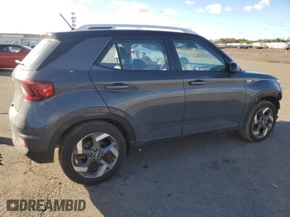 2023 Hyundai Venue SEL с VIN KMHRC8A3XPU258532, выставлен на аукционе Copart как лот 79817754 с пробегом 11 711 миль миль и Списание • Salvage title. История ставок и продаж доступна на DreamBid. Изображение 3.