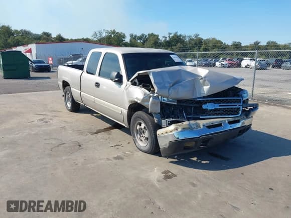 ✅ 2006 Chevrolet Silverado 1500 LT1 • VIN: 1GCEC19V96Z246535 • Лот: 43442409. Опубликован ранее на IAAI с пробегом Не указан. Бесплатный доступ к архиву аукционных продаж из США и подробный отчёт об истории автомобиля на DreamBid. Изображение 1.