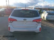 ✅ 2014 Kia Sorento LX • VIN: 5XYKT4A6XEG517687 • Лот: 43676103. Опубликован ранее на IAAI с пробегом 186 176 миль. Бесплатный доступ к архиву аукционных продаж из США и подробный отчёт об истории автомобиля на DreamBid. Изображение 16.