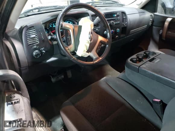 ✅ 2008 Chevrolet Silverado 1500 Work Truck • VIN: 1GCEC14018Z110656 • Lot: 47303285. Wystawiony na Copart z przebiegiem 134 914 mil. Bezpłatny archiwum sprzedaży aukcyjnych z USA i szczegółowy raport historii pojazdu na DreamBid. Zdjęcie 8.