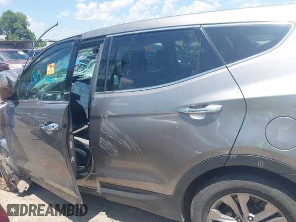 ✅ 2016 Hyundai Santa Fe • VIN: 5XYZT3LB0GG351802 • Lot: 42695517. Wystawiony na IAAI z przebiegiem Nie podano. Bezpłatny archiwum sprzedaży aukcyjnych z USA i szczegółowy raport historii pojazdu na DreamBid. Zdjęcie 14.